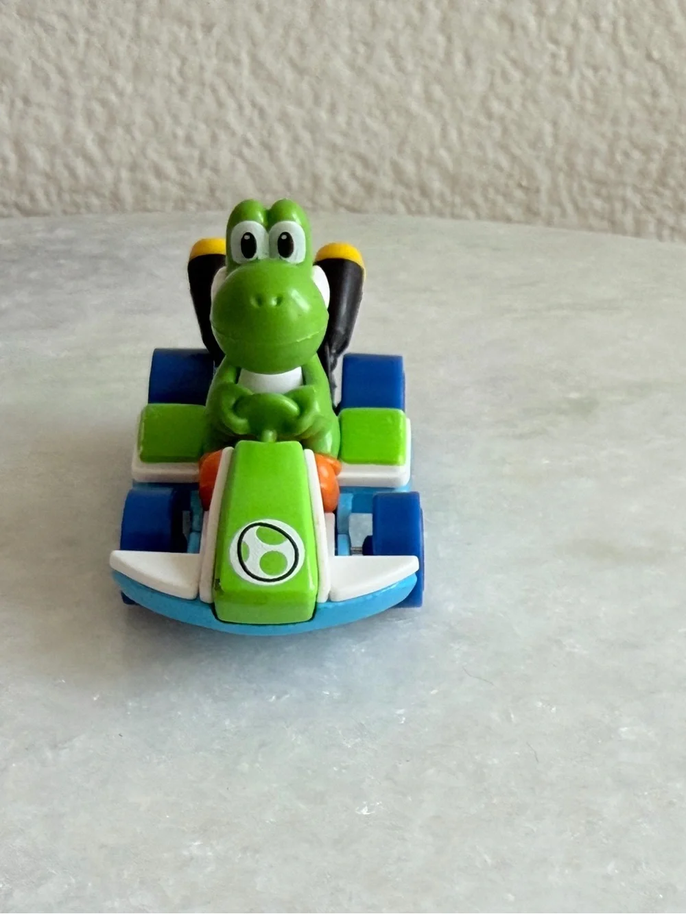 Hot Wheels Green Yoshi Standard Kart Vehicle 1:64